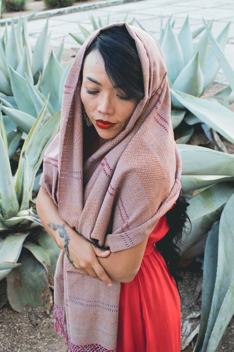 Rebozo "Pétalo Gris"